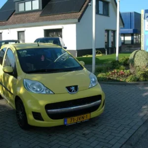 Peugeot 107 1.0-12V Sublime met airco
