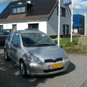 Toyota Yaris 1.0-16V VVT-i Terra
